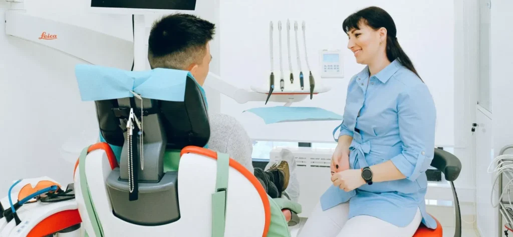 Dentist Explaining Treatment Plan – Elite Dental Inverness FL